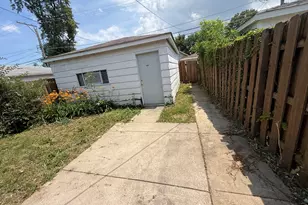 8839 S Throop St, Chicago, IL 60620 - Photo 3