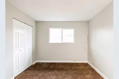 808 Mackinaw Avenue, Calumet City, IL 60409 - Photo 5
