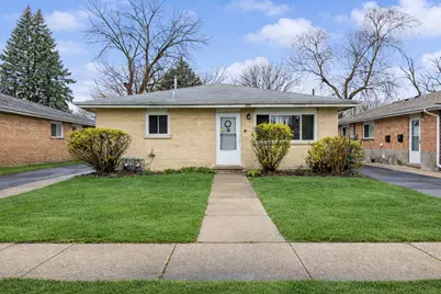 808 Mackinaw Avenue, Calumet City, IL 60409 - Photo 1