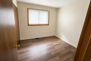 18149 Ravisloe Terrace, Country Club Hills, IL 60478 - Photo 7