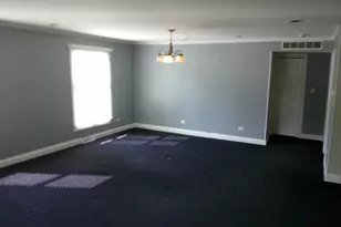 1433 Oakwood Dr, Dekalb, IL 60115 - Photo 9