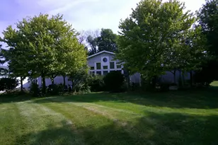 1433 Oakwood Dr, Dekalb, IL 60115 - Photo 5