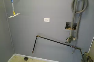 1433 Oakwood Dr, Dekalb, IL 60115 - Photo 21