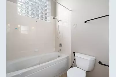 1761 W Morse Avenue #GS, Chicago, IL 60626 - Photo 17