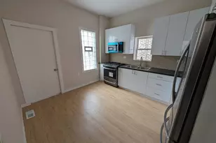 654 E 92nd Pl, Chicago, IL 60619 - Photo 5