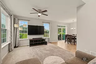 3806 Pratt St, Plano, IL 60545 - Photo 9