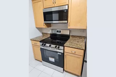 6400 N Cicero Avenue #212, Lincolnwood, IL 60712 - Photo 5