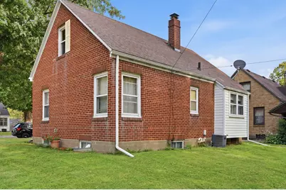 1315 7th Avenue, Sterling, IL 61081 - Photo 7