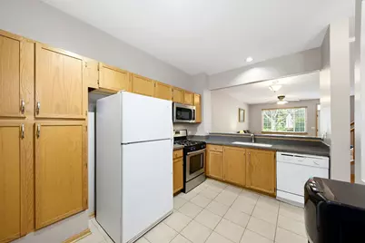 7411 Grandview Court, Carpentersville, IL 60110 - Photo 3