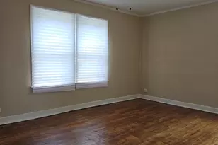 10638 S Eberhart Ave, Chicago, IL 60628 - Photo 11