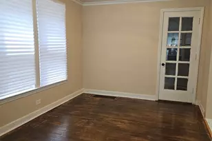 10638 S Eberhart Ave, Chicago, IL 60628 - Photo 5
