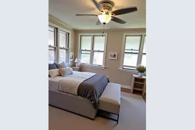 10638 S Eberhart Avenue, Chicago, IL 60628 - Photo 15