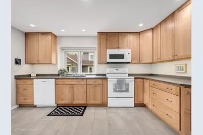 517 Renn Court, Wheaton, IL 60187 - Photo 7