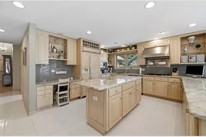 8416 Evergreen Lane, Darien, IL 60561 - Photo 11