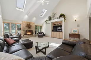 8416 Evergreen Ln, Darien, IL 60561 - Photo 7