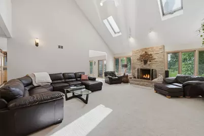 8416 Evergreen Lane, Darien, IL 60561 - Photo 5