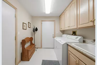 8416 Evergreen Lane, Darien, IL 60561 - Photo 27