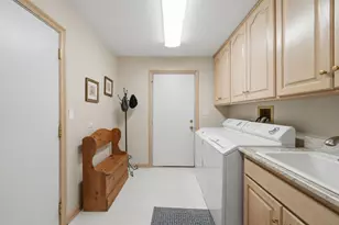 8416 Evergreen Ln, Darien, IL 60561 - Photo 27