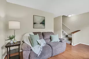 539 Quail Creek Dr, Grayslake, IL 60030 - Photo 7