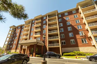 8440 Callie Avenue #606, Morton Grove, IL 60053 - Photo 3
