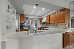 1354 W Byron Ave, Addison, IL 60101 - Photo 15