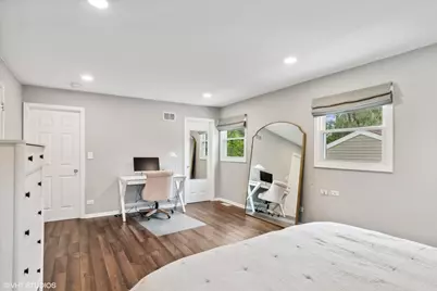 1344 Logsdon Lane, Buffalo Grove, IL 60089 - Photo 13