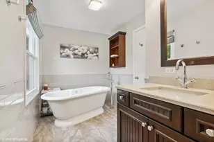 1344 Logsdon Ln, Buffalo Grove, IL 60089 - Photo 15