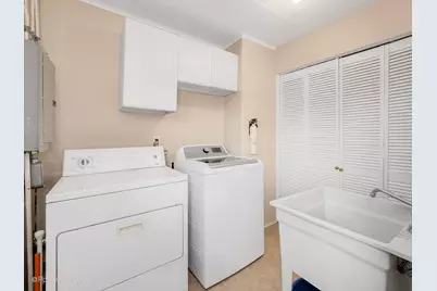 23 W Naperville Road, Westmont, IL 60559 - Photo 13