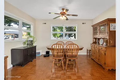 23 W Naperville Road, Westmont, IL 60559 - Photo 9