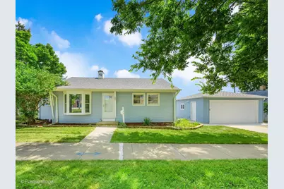 23 W Naperville Road, Westmont, IL 60559 - Photo 1