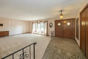 801 Memorial Dr, Calumet City, IL 60409 - Photo 3