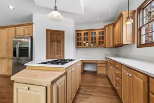 6831 Sunset Ave, Countryside, IL 60525 - Photo 13