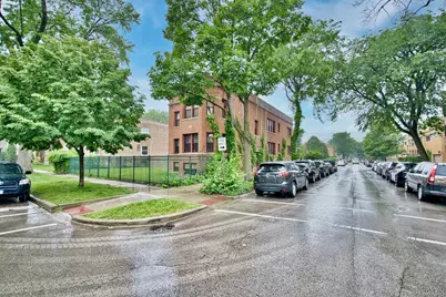 2437 W North Shore Avenue #2, Chicago, IL 60645 - Photo 1