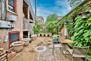 2437 W North Shore Ave, Chicago, IL 60645 - Photo 43