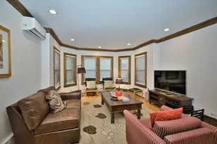 2437 W North Shore Ave, Chicago, IL 60645 - Photo 31