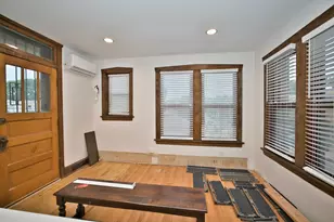 2437 W North Shore Ave, Chicago, IL 60645 - Photo 21