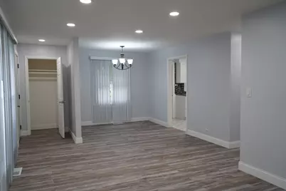 8660 Frontage Road, Morton Grove, IL 60053 - Photo 3