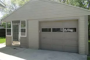 1214 Schriber Ave, Joliet, IL 60435 - Photo 7