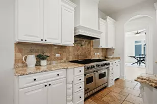 920 Raleigh Rd, Glenview, IL 60025 - Photo 13
