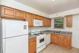 2007 W Touhy Ave, Chicago, IL 60645 - Photo 5