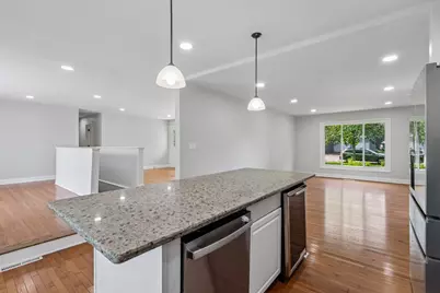 520 Woodlyn Drive, Aurora, IL 60505 - Photo 7