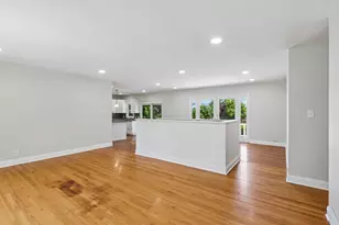 520 Woodlyn Dr, Aurora, IL 60505 - Photo 9