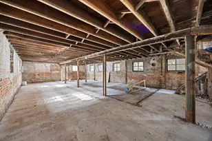 8012 S Elizabeth St, Chicago, IL 60620 - Photo 19