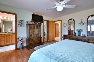 2511 N 74th Ave, Elmwood Park, IL 60707 - Photo 21