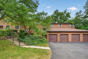 5350 Newport Dr, Lisle, IL 60532 - Photo 1