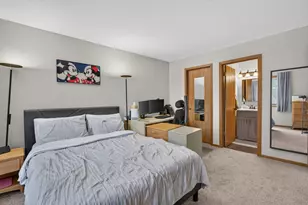 5350 Newport Dr, Lisle, IL 60532 - Photo 13