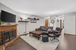 5350 Newport Dr, Lisle, IL 60532 - Photo 5