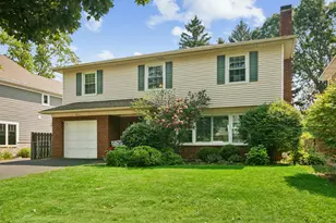 511 S Walnut Ave, Arlington Heights, IL 60005 - Photo 1