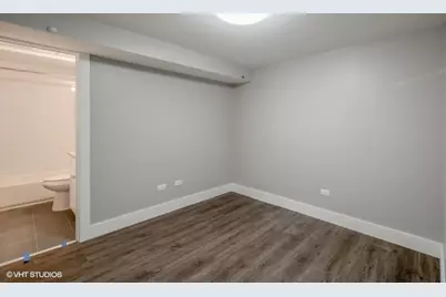 4941 S Champlain Avenue #4F, Chicago, IL 60615 - Photo 5
