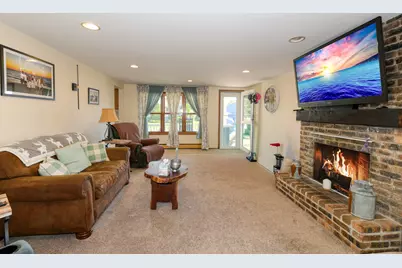 220 S First Street, Elburn, IL 60119 - Photo 5